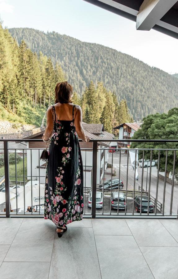 Tyrol Living & Cafe Lejlighed Nova Levante Eksteriør billede